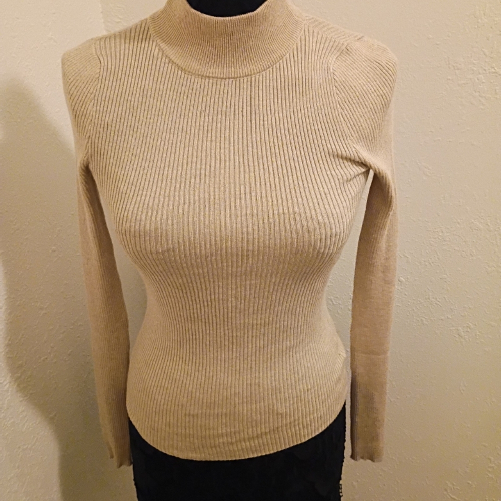 Women's Long Sleeve Ribbed Knit Top - Cream